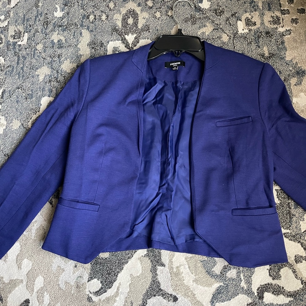 Stylish Blue Cropped Blazer